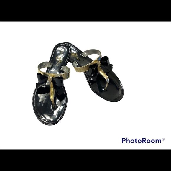 SANDALS WITH BOW AND CRYSTAL ACCENTS BY READY TO WEAR IN BLACK AND GOLD … - Picture 9 of 11